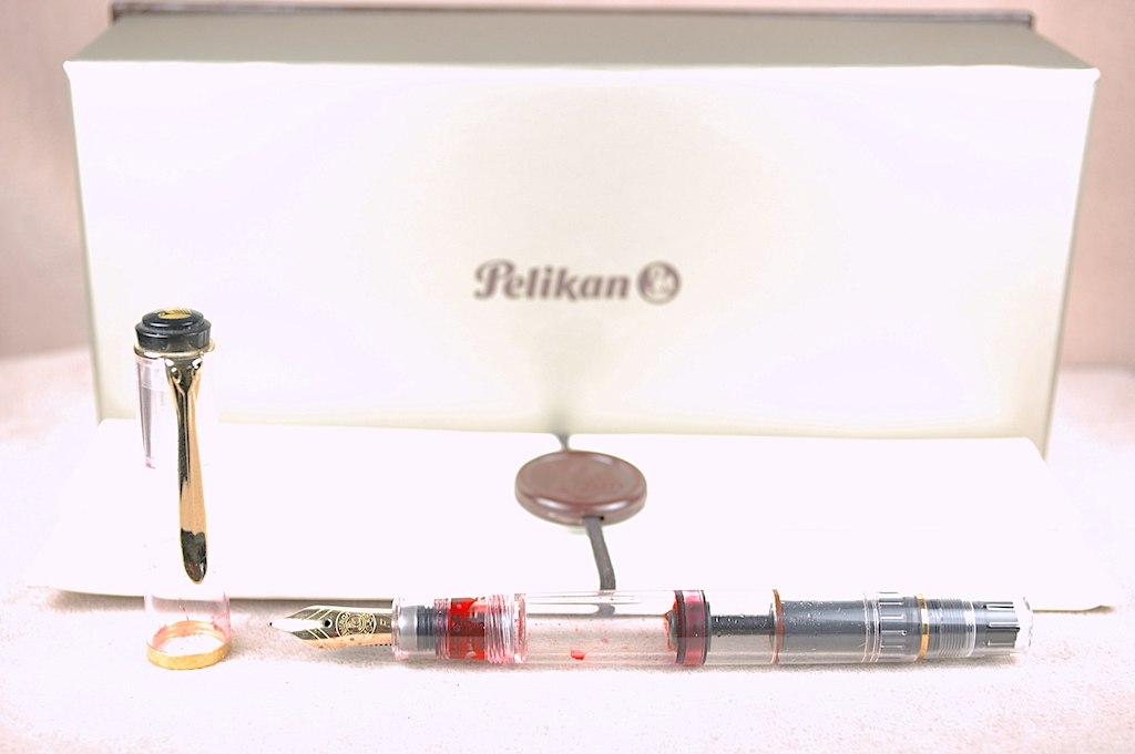 Pre-Owned Pens: 4935: Pelikan: Souverän M250 Demonstrator